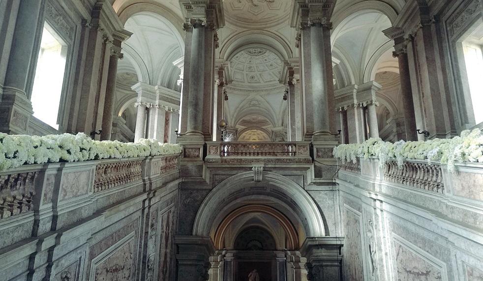 fittasi reggia di caserta a 30000 euro