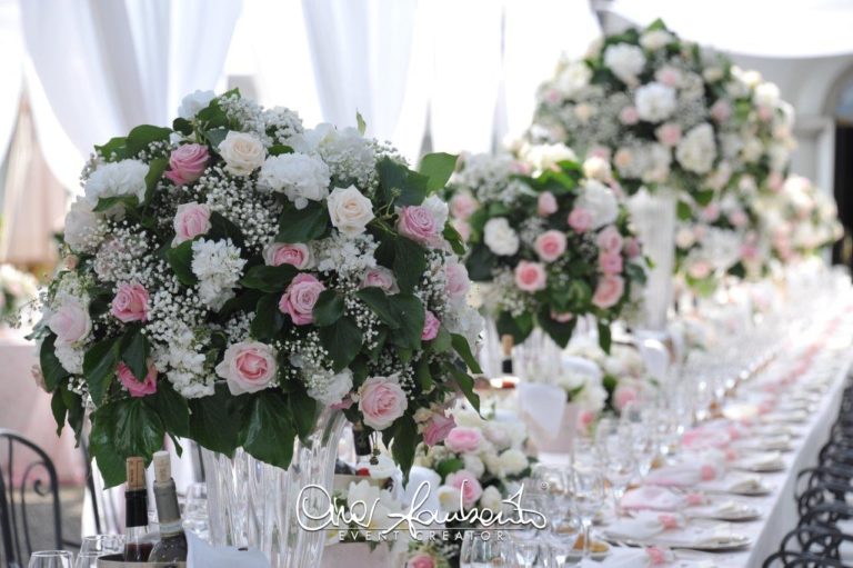 Tavoli imperiali sulle note di la vie en rose