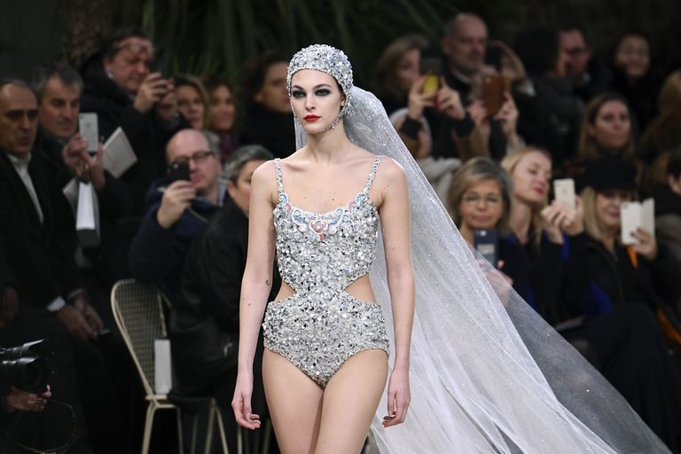 Costume da bagno scintillante