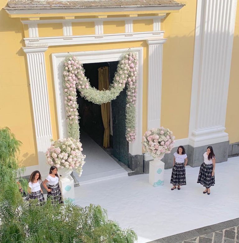 festone floreale