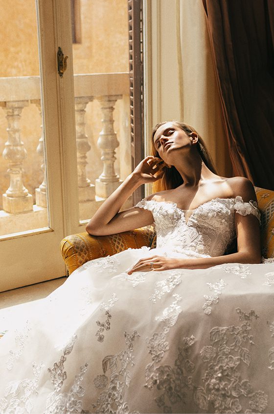 Monique Lhuillier bridal spring collection 2023