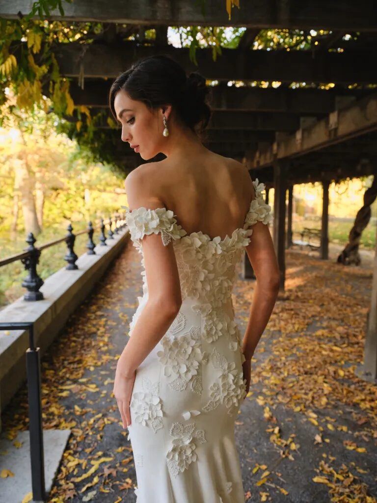 Oscar de la Renta bridal collection fall winter 2023