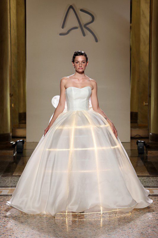 Collezione sposa Antonio Riva F W 2024