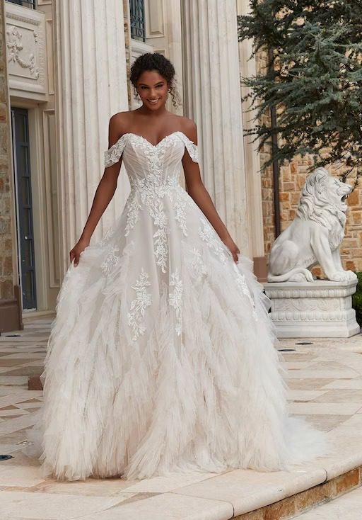 Collezione Sposa Autunno Inverno 2024 di Morilee