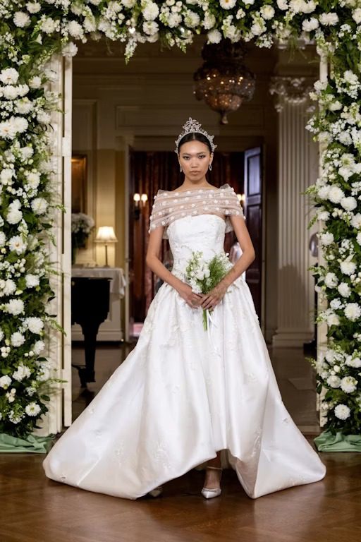 Collezione Sposa Autunno Inverno 2024 di Nardos