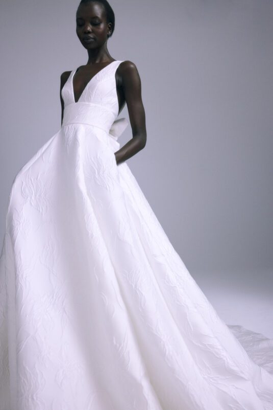 Collezione Sposa Fall/Winter 2024 di Amsale