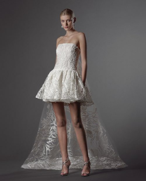 Collezione sposa di NAEEM KHAN fall 2024 