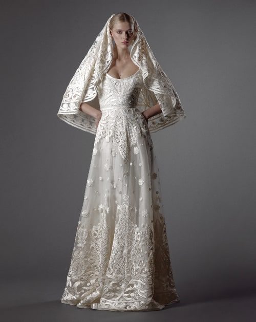 Collezione sposa fall 2024 di NAEEM KHAN