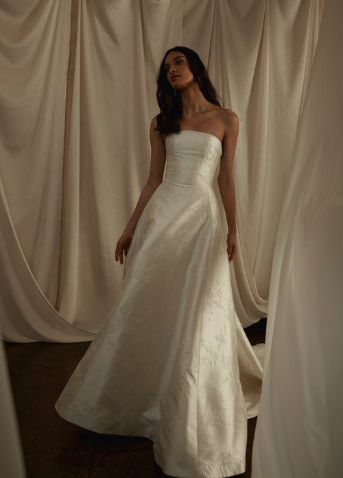 Collezione Sposa Primavera 2025 di Enaura