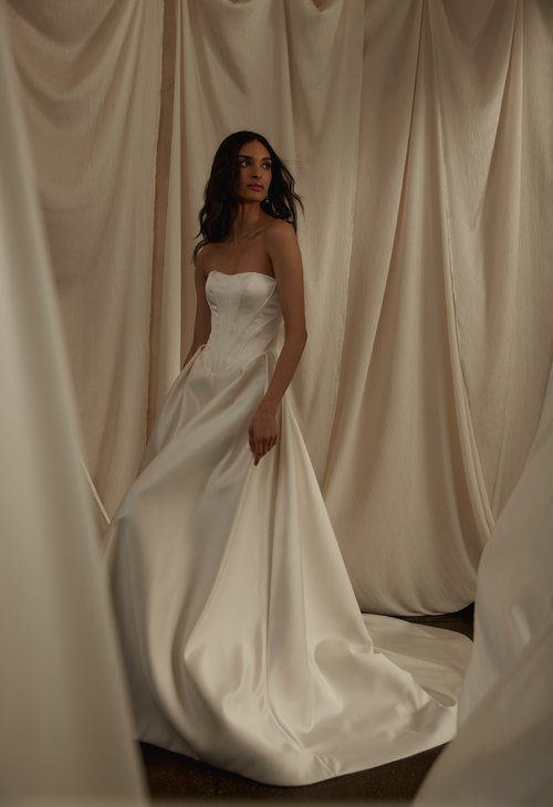 Collezione Sposa Primavera 2025 di Enaura