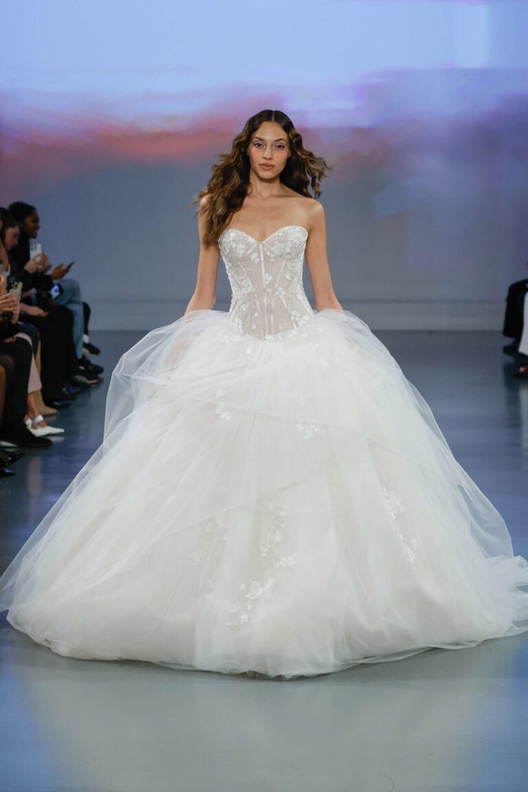 Collezione Sposa Spring 2025 Ines di Santo