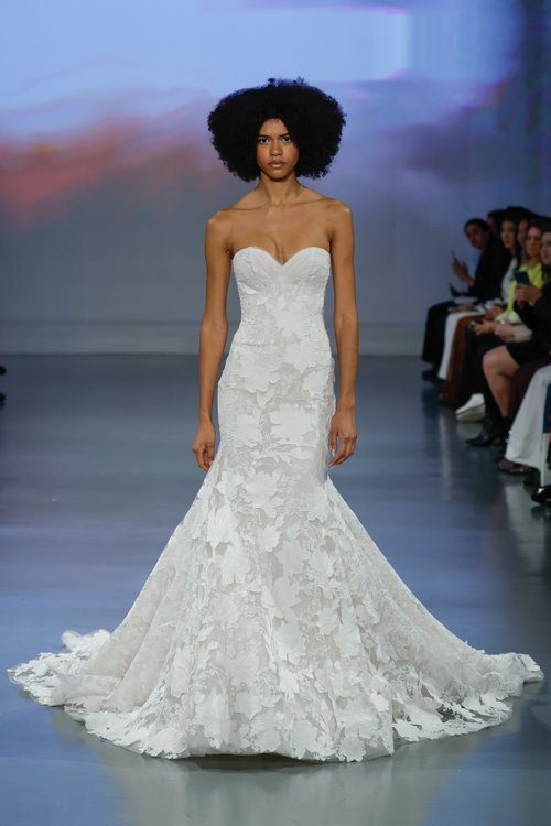 Collezione Sposa Couture Ines di Santo Primavera 2025