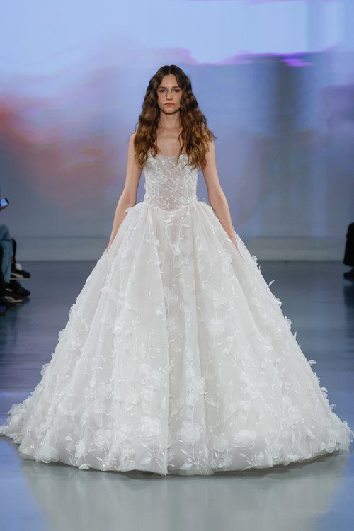 Collezione Sposa Couture Ines di Santo Primavera 2025
