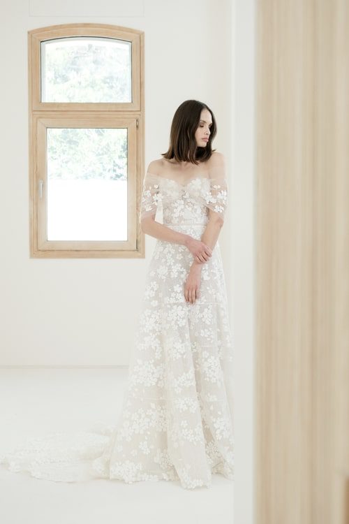https://www.mirazwillinger.com/couture-collections/ss-20-25/