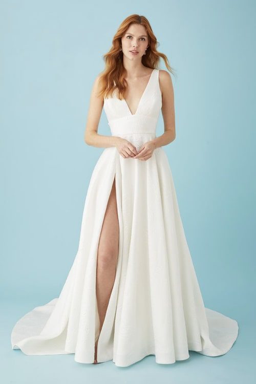 Collezione Sposa Primavera Estate 2025 di Lea-Ann Belter