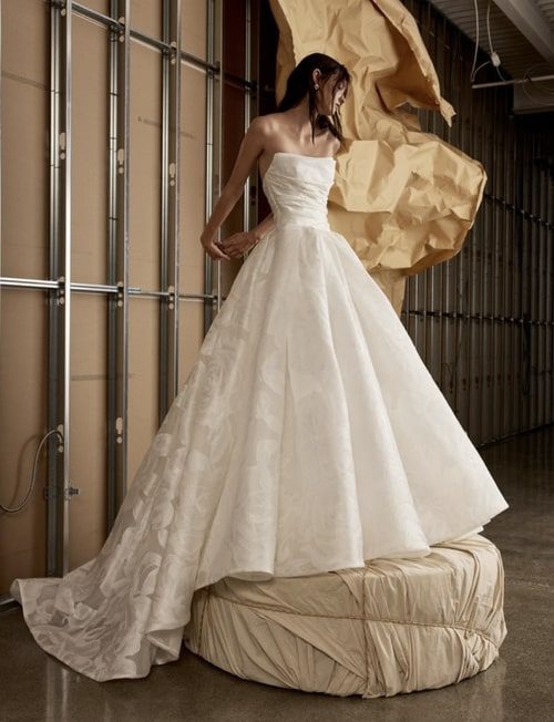 Collezione Sposa Primavera 2025 Rivini by Rita Vinieris
