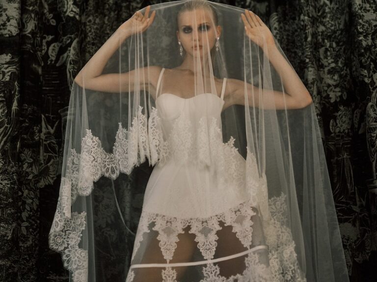 Collezione Sposa 2025 di Elisabetta Franchi per Pronovias