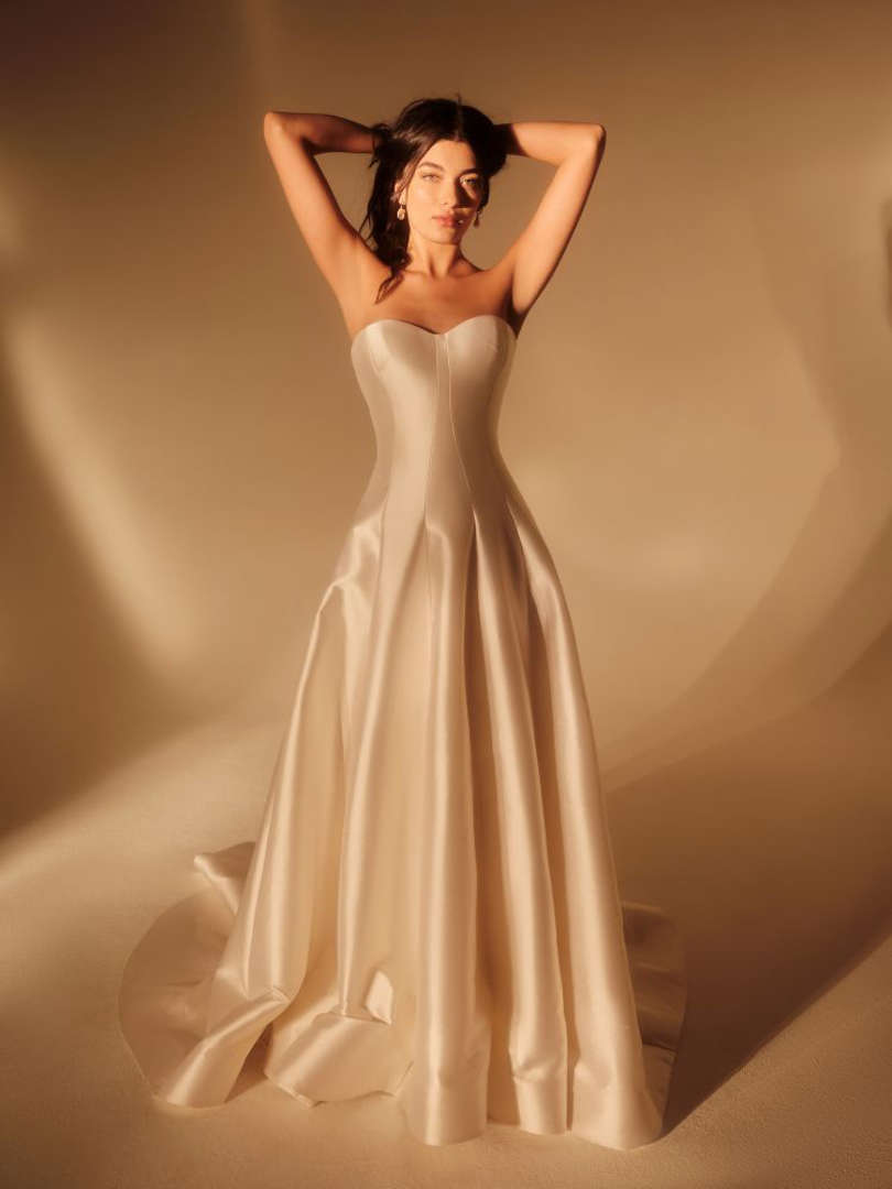 Enaura Bridal Fall 2025