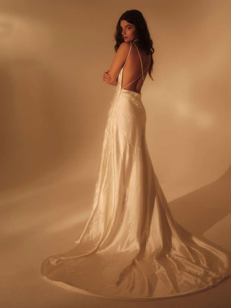 Enaura Bridal Fall 2025