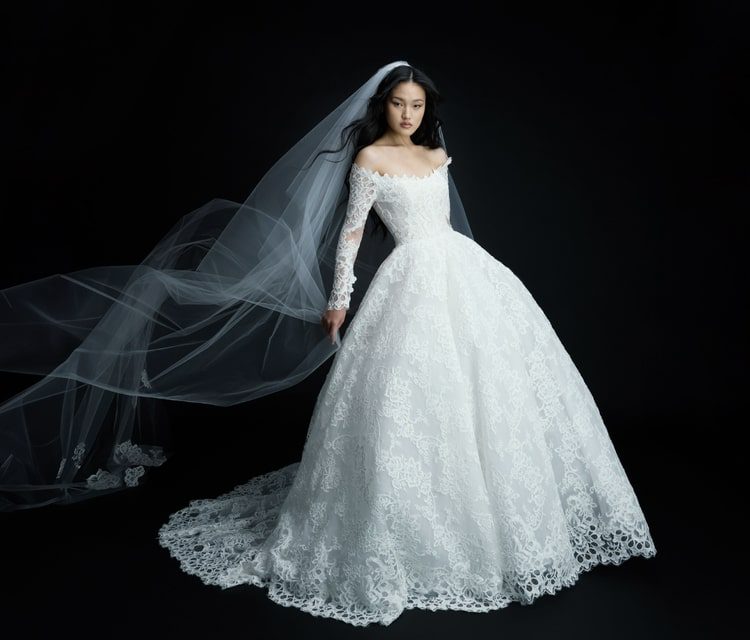 Collezione Sposa Fall 2025 di Jaclyn Whyte