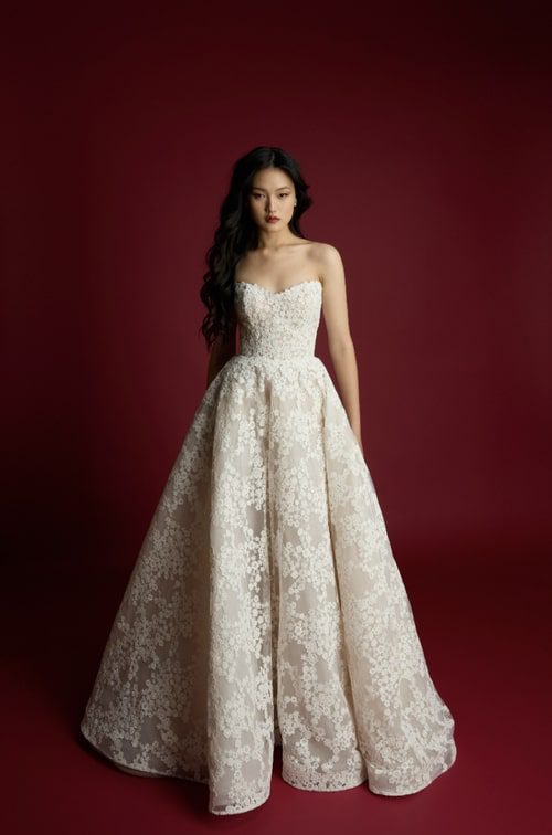 Collezione Sposa Fall 2025 di Jaclyn Whyte