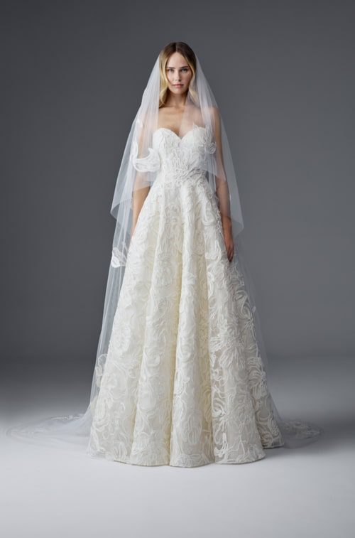 Collezione sposa Fall 2025 di Naeem Khan