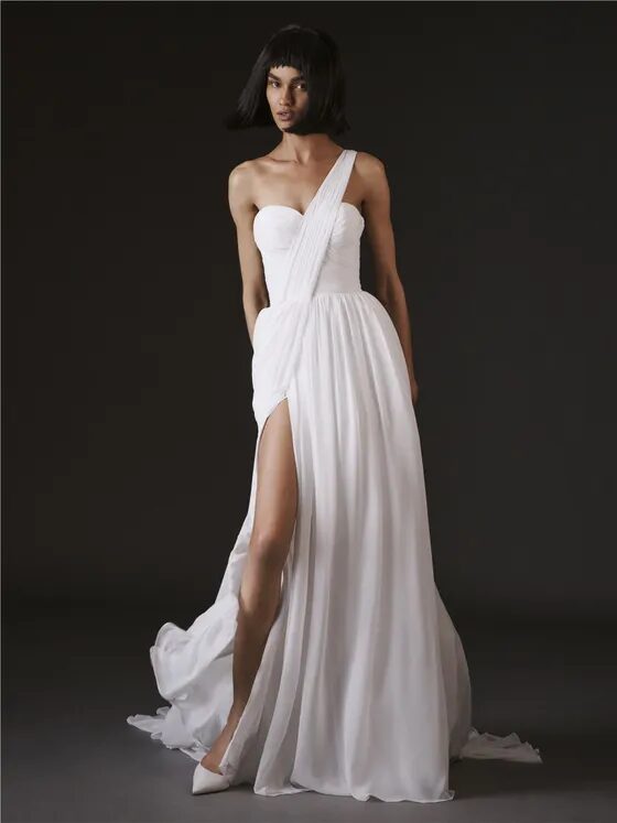 Vera Wang by Pronovias 2026