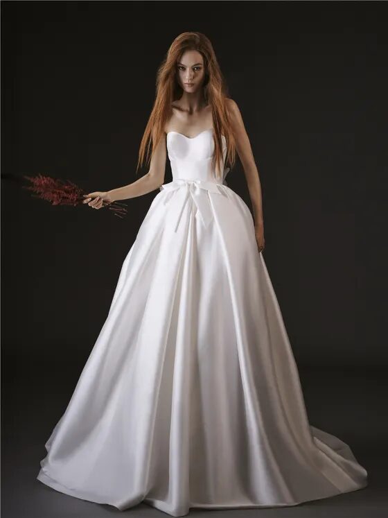Vera Wang by Pronovias 2026