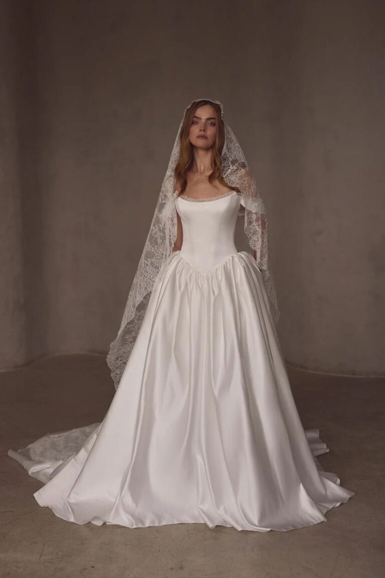 Collezione sposa 2027 White Symphony Pure by Julie Vino