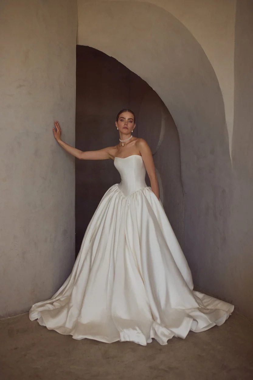 Collezione sposa 2027 White Symphony Pure by Julie Vino