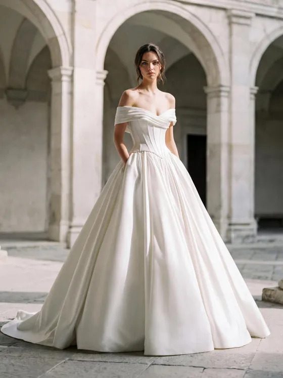 Collezione sposa Pronovias Privée 2027 Lūcentia